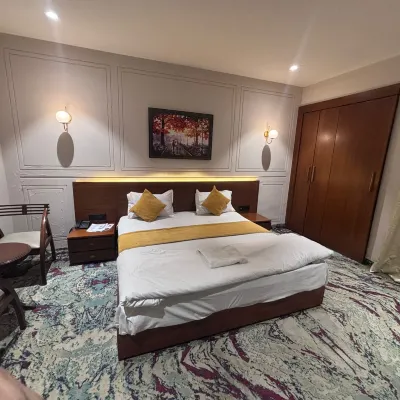 Siya Residency Hotels near Moxtain