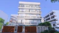 FlxHo Horizon ONE - Luxury Hotel & Residences Golf Course Road, 2 Min from 42-43 Metro Station
