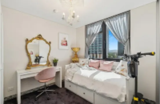 Maison at Synagogue Place