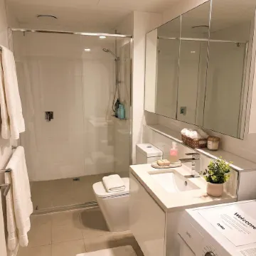 Skyline Bayview Suite