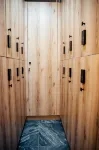 HOSTEL 13/77 - parking
