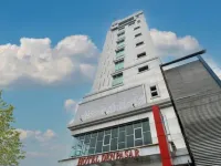 Hotel Denpasar Makassar by LIFE Hotels in Makassar