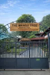 The Mango Tree- Backpackers Hostel