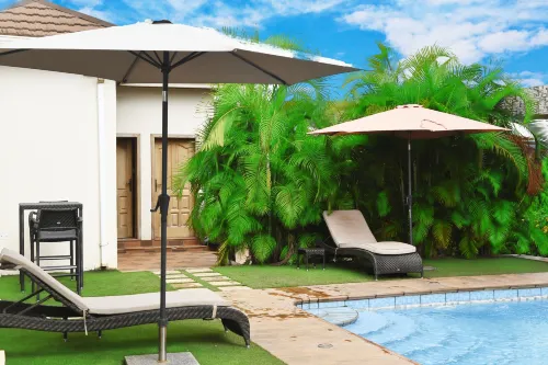Village Courtyard Hotel
