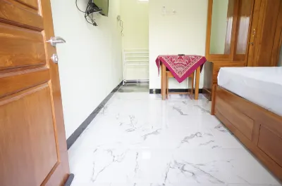 OYO 95103 Madiun Dkost Syariah Hotels in Madiun City