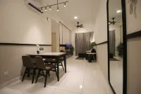 Platino Residence/Netflix by Comfort Places