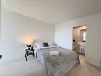 Resort Living at M-City, 2BR 2BA w Parking&Balcony