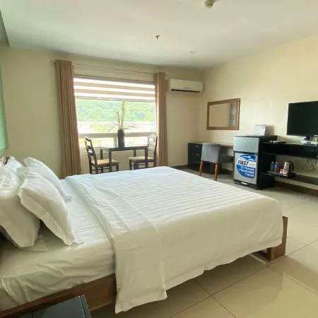 YBC Grand Hotel
