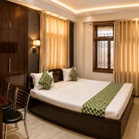 Hotel Buddha Residency By CN-Near Patliputra Railway Station