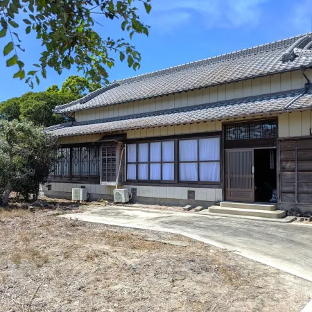 Entire 6BR House｜10 Guests｜Free Parking｜FamilyStay