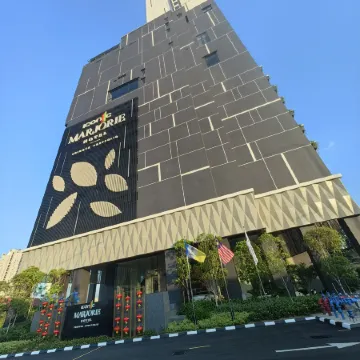 Stylish Iconic Regency #Queensbay Mall#FIZ#Airport Отели в г. Баян Лепас