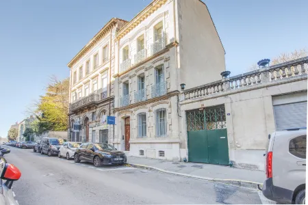 Villa Victor Hugo by Odomo Отели рядом с достопримечательностью «Mairie d'Avignon»