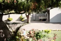 Jacaranda Homestay - Villas