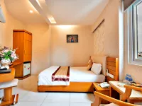 S79 Happy Hotel 1 Saigon Phu Tho體育場附近的飯店
