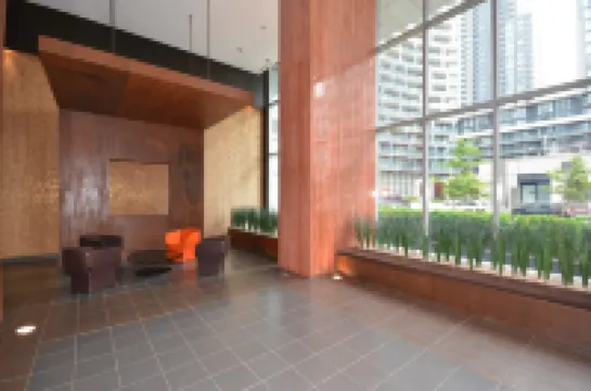 RivetStays - The Parade 1