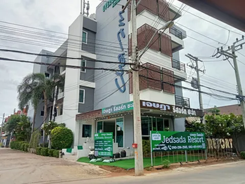 รูปภาพของเจษฎา รีสอร์ทชะอำ