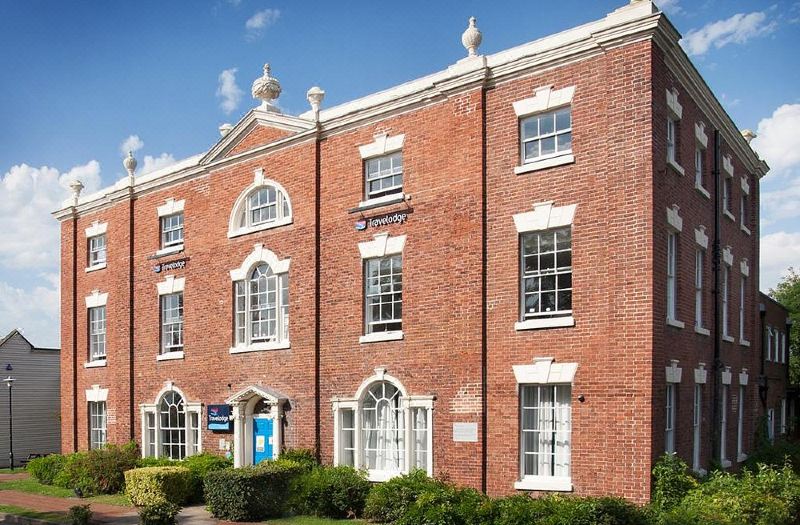 Travelodge Birmingham Kingswinford
