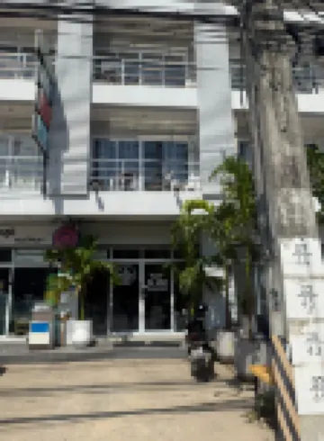 Yo yo Samui Hotels near Maenam Beach