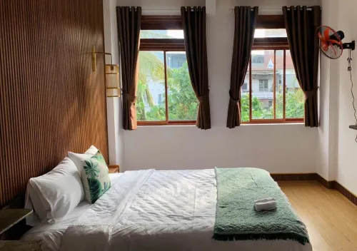 Leafy Home Hue