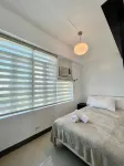 Cozy BGC Venice Grand Canal Staycation - parkir