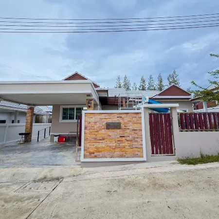 Khunnapat Poolvilla Pranburi