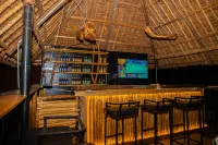 SUMMIT VIEW RETREAT - Lodges