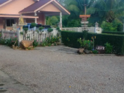 บ้านน้ำทิพย์โฮมสเตย์ตรัง โรงแรมในอำเภอ สิเกา