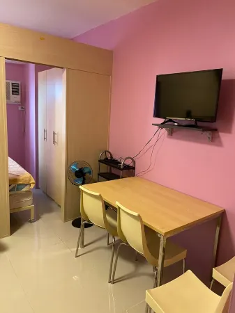 Grass Residence SM North EDSA Tower 3 Отели рядом с достопримечательностью «Манила COD I.T. Building»