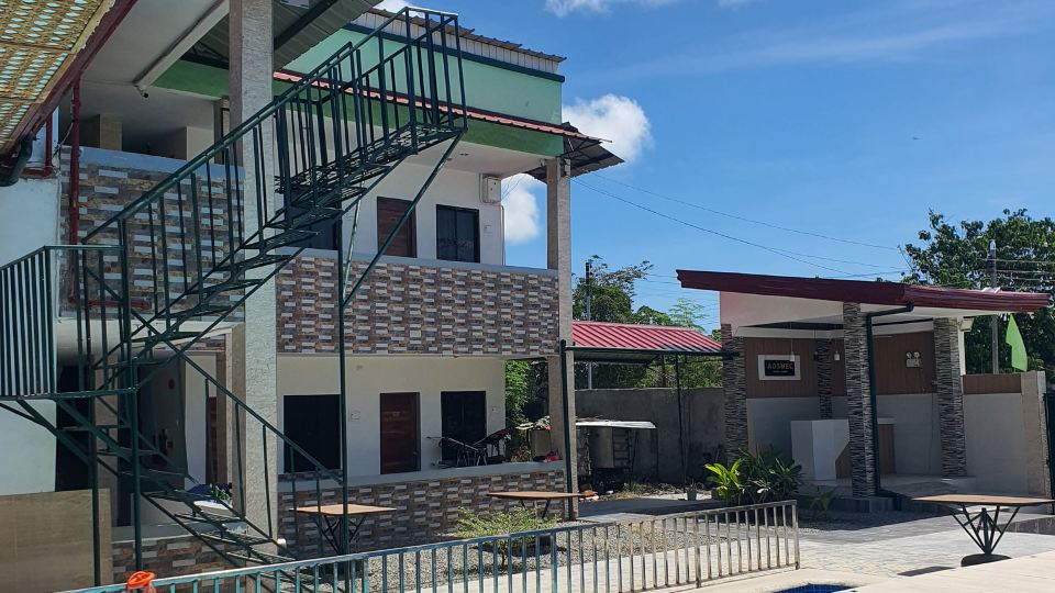 AOSMEC Pool Camp Hotel