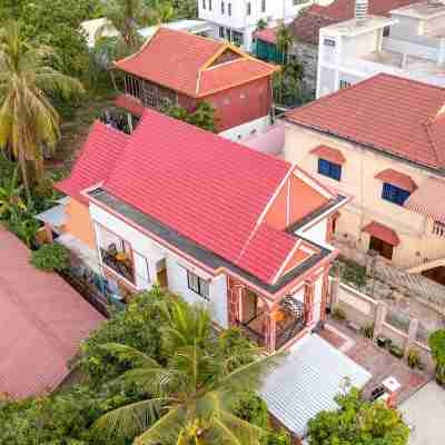 855 Villa S R Hotel Exterior