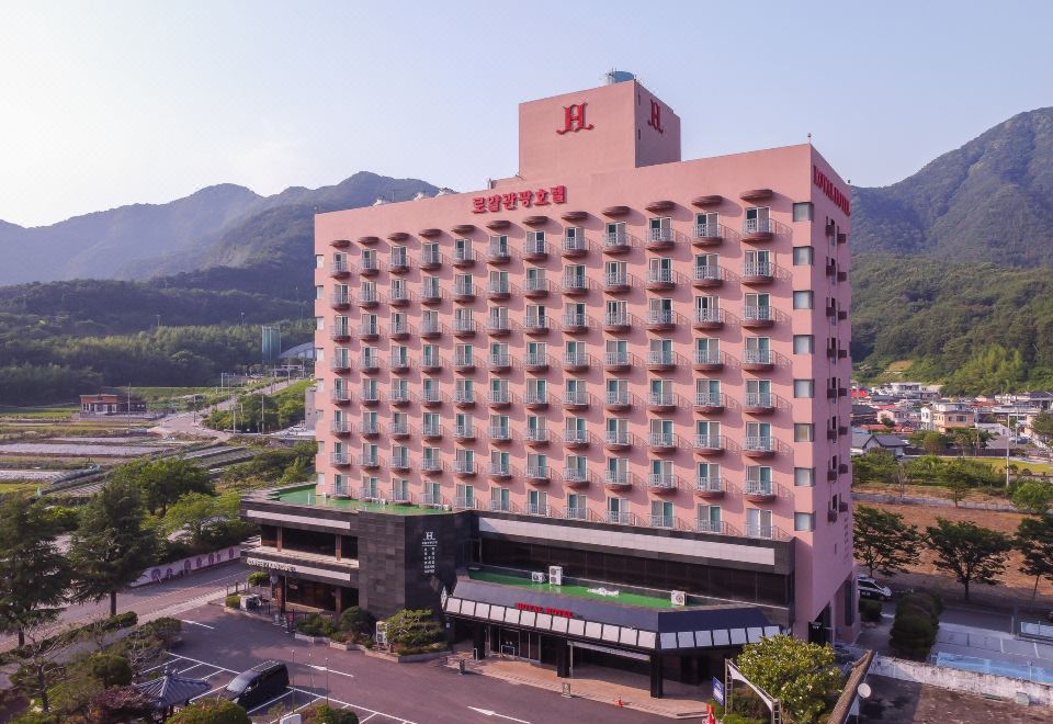 hotel overview picture