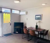 Merivale Court Family Suit(2bedr)-Unit 1