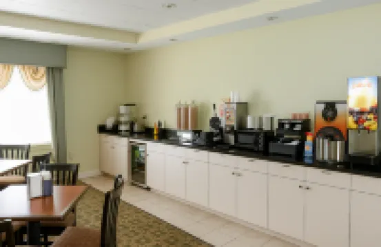 Ambassador Inn & Suites Tuscaloosa