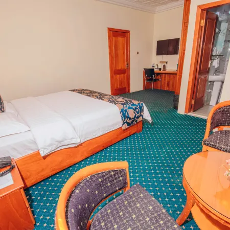 Mac-Dic Royal Plaza Hotel