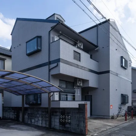 Luxe Nest Fukuoka Отели рядом с достопримечательностью «Станция Meinohama »