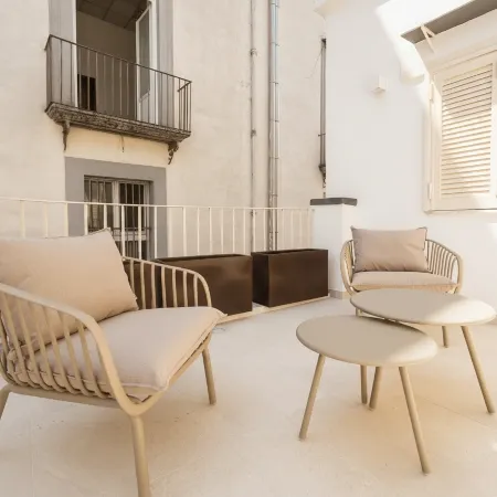 Luxe Apt w/ double terrace in the Heart of Naples