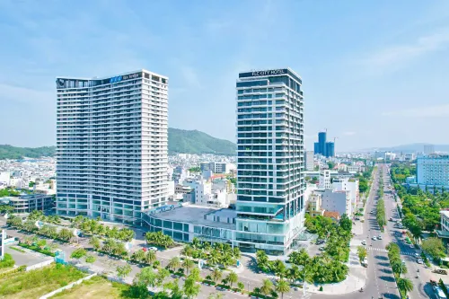 FLC Sea Tower Quy Nhon Beach - Yüzme Havuzu
