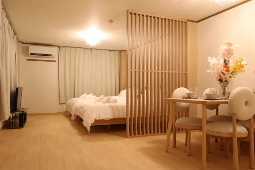 3F｜6min to Daikokucho｜Walk to Namba/Dotonbori/Shinsaibashi｜Near Kizu Market｜Private｜Sleeps 4 - 3 Sao
