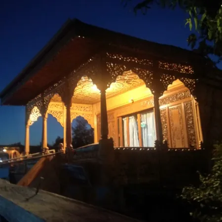 Iram Heritage group of Houseboat's