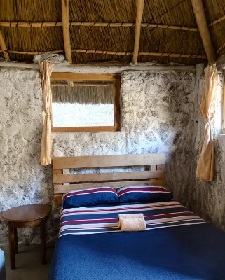 Mr & Mrs Ntho's Lodge - parking