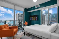 Miami Multi Million-Dollar Oceanfront View & Resort Amenities - ที่มีบาร์