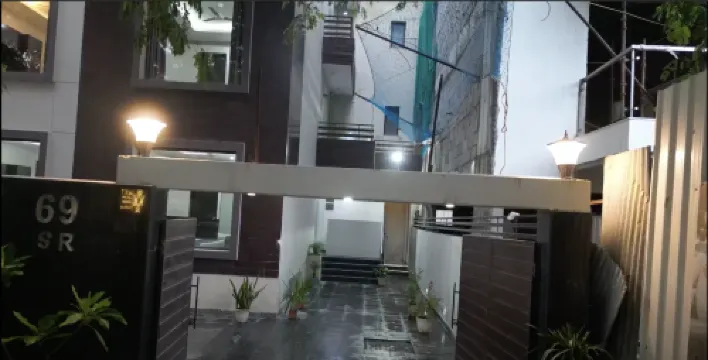 ACE 7 Hotel and Residence