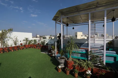 Banipark Service Apartment, 3BHK Modern Luxury Flat -Heart of City,  Jaipur - 酒店式公寓