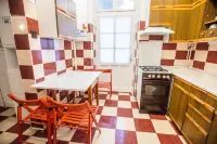 Center apartment 1 bedroom privite use Spring room