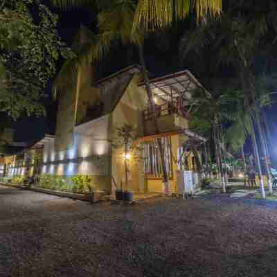 Coconut Beach Farm Hotel Exterior