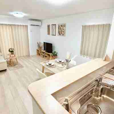 ZZOKIAI紫葉!海まで徒歩30秒！新しい一軒家！無料駐車場，乾燥機，子供遊び場,ベビーベッド！ Rooms