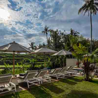 Villa Platinium by BaliSuperHost Hotel Exterior