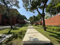 Las Tortugas Beach Front Condo - family Suite Room Hotels near Pranburi Forest Park