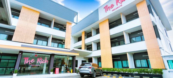 The Rich Hotel Отели в г. Сурин