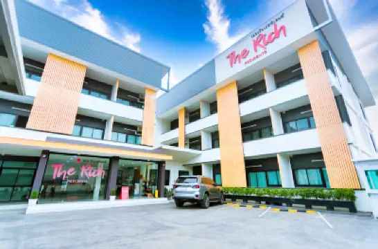 เดอะริชโรงแรม โรงแรมใกล้สนามกีฬาจังหวัดสุรินทร์